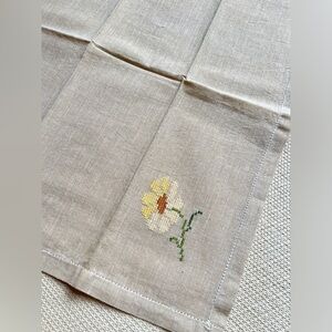 Floral Embroidered Cloth Table Napkins set of 6